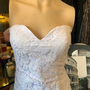 Weddings and more dress size M.